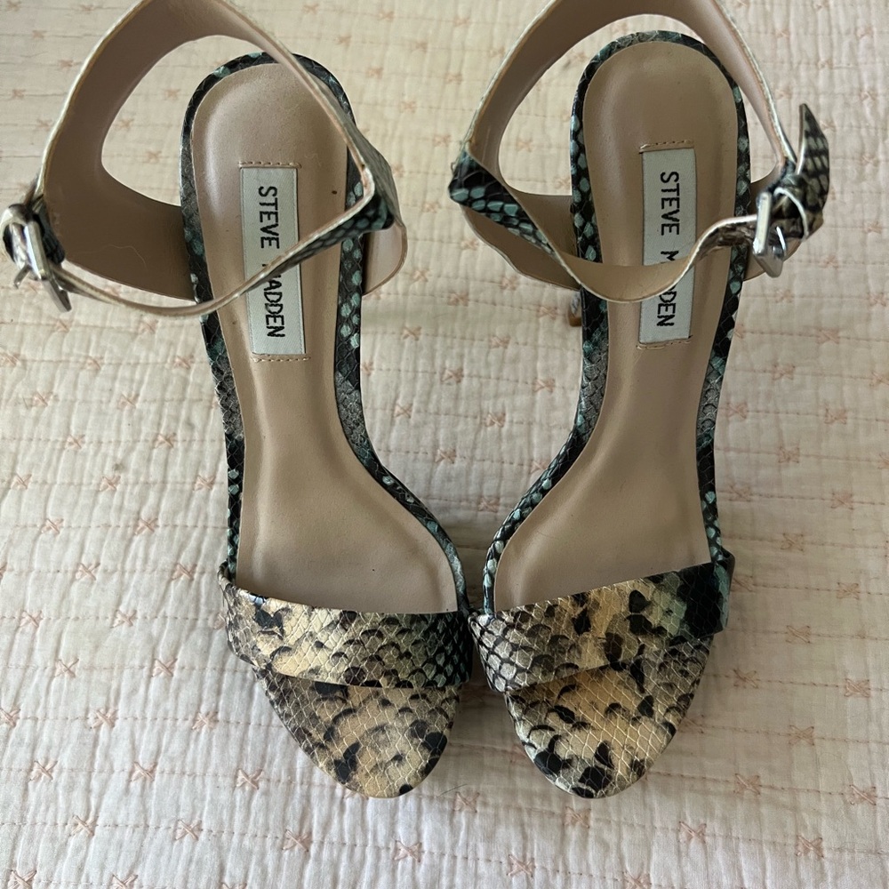 Steve Madden Women's Snakeskin Sandals - Black and Gold